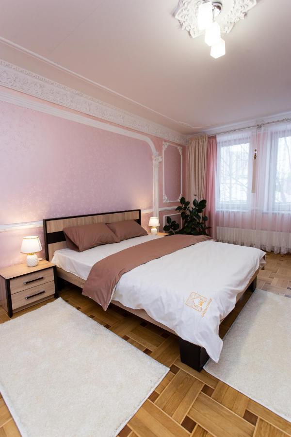 Центр. Вулиця Липова. 3 Кімнати Apartment Ternopil Ngoại thất bức ảnh